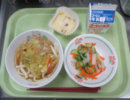給食