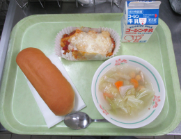 給食