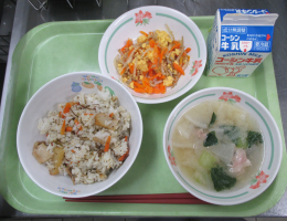 給食