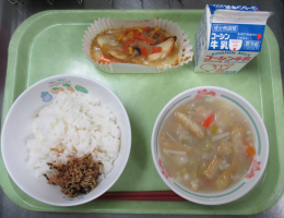 給食