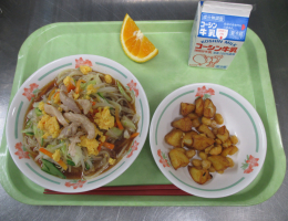 給食