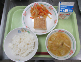 給食
