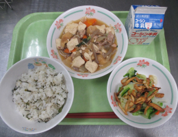 給食