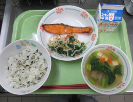 給食