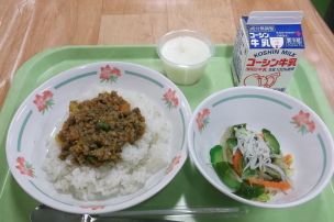 給食イラスト
